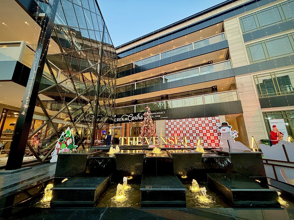 Why Vensej Mall is the Best Mall on Golf Course Extension Gurgaon